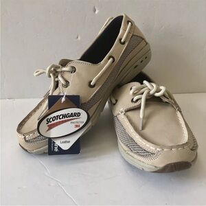 West Marine Performance Boat Shoes Size 7.5 Leather Mocs Women's Stone Comfort